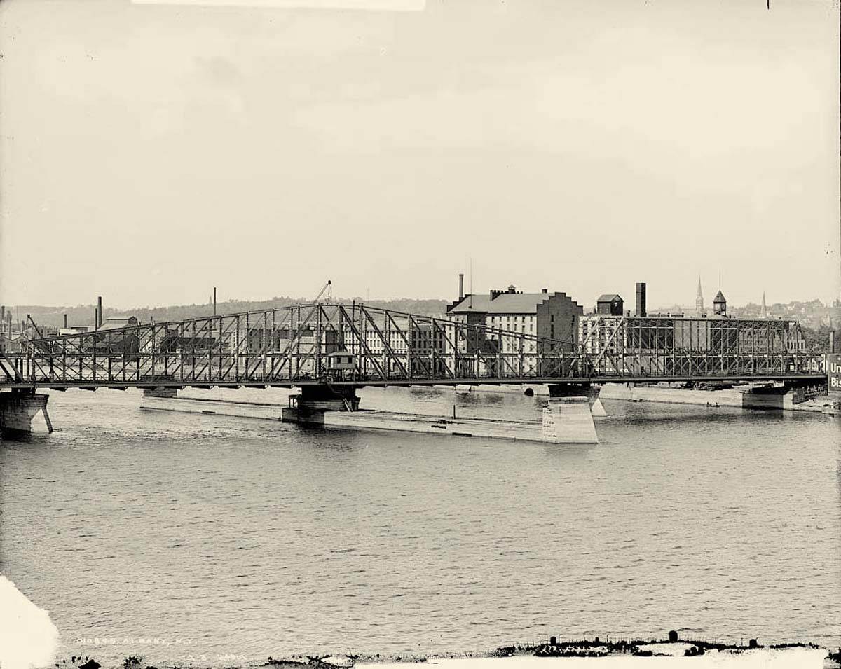 Albany, New York. Panorama of railway bridge, 1900