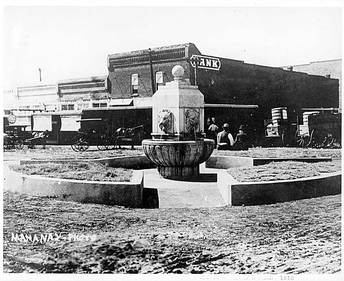 Arlington, Texas. Downtown, 1910