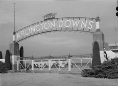 Arlington. Racetrack, 1942