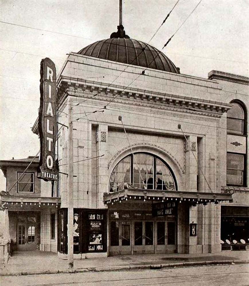 Aurora, Illinois. Rialto Theatre, 1920
