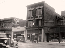 Birmingham. Trading Post on 3rd Avenue, North, 1939