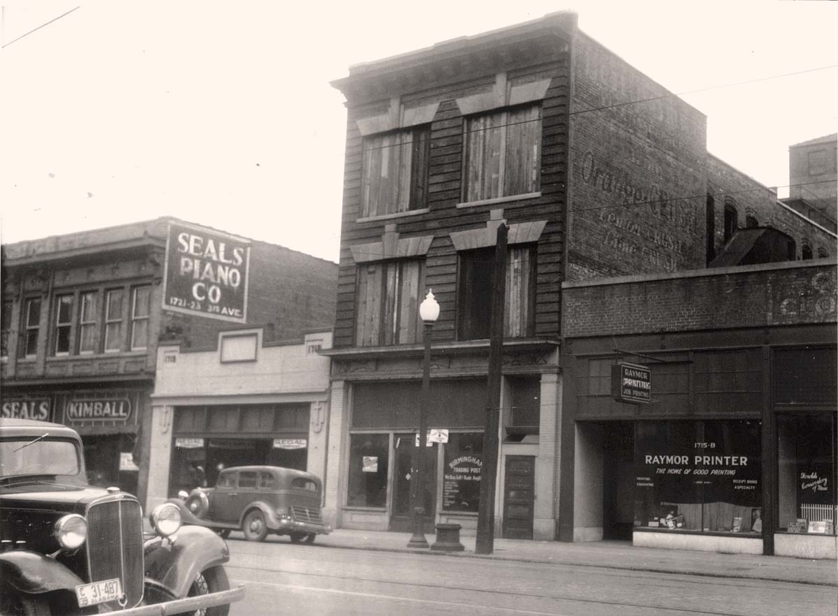 Birmingham, Alabama. Trading Post on 3rd Avenue, North, 1939