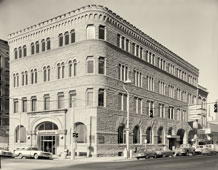 Boise City National Bank on corner Idaho and 8th streets