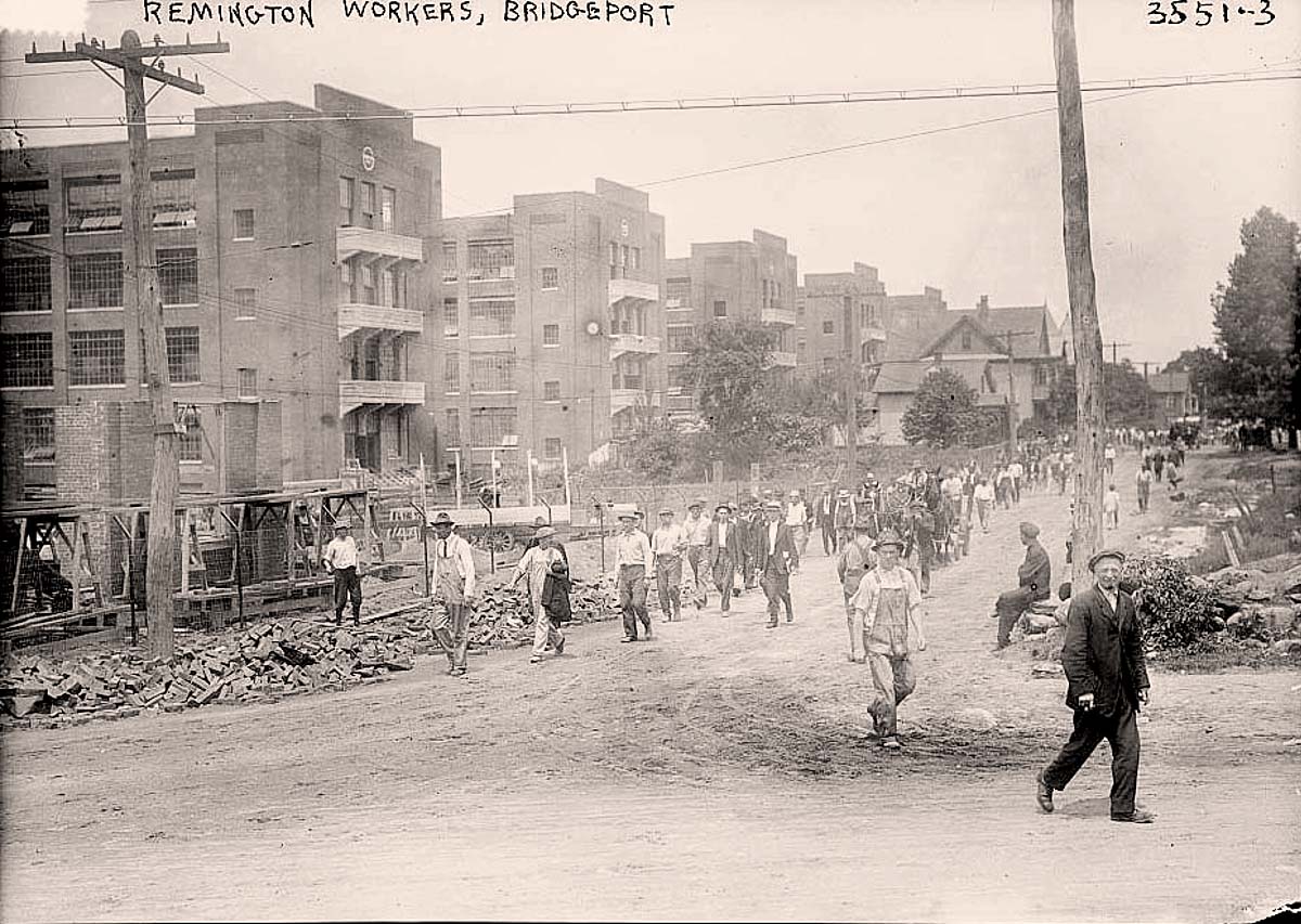 Bridgeport, Connecticut. Remington workers, between 1910 and 1915