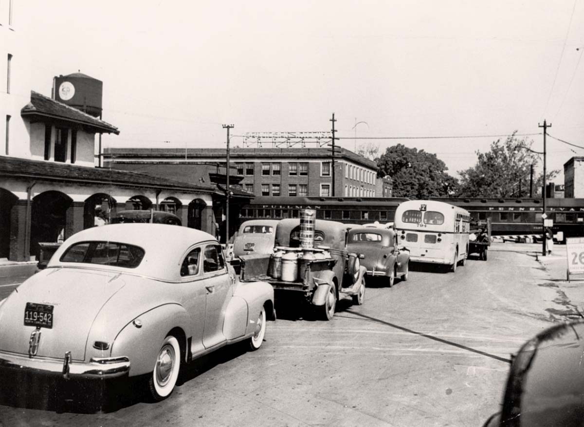 Charlotte, North Carolina. Southern Railway Mainline, 1948