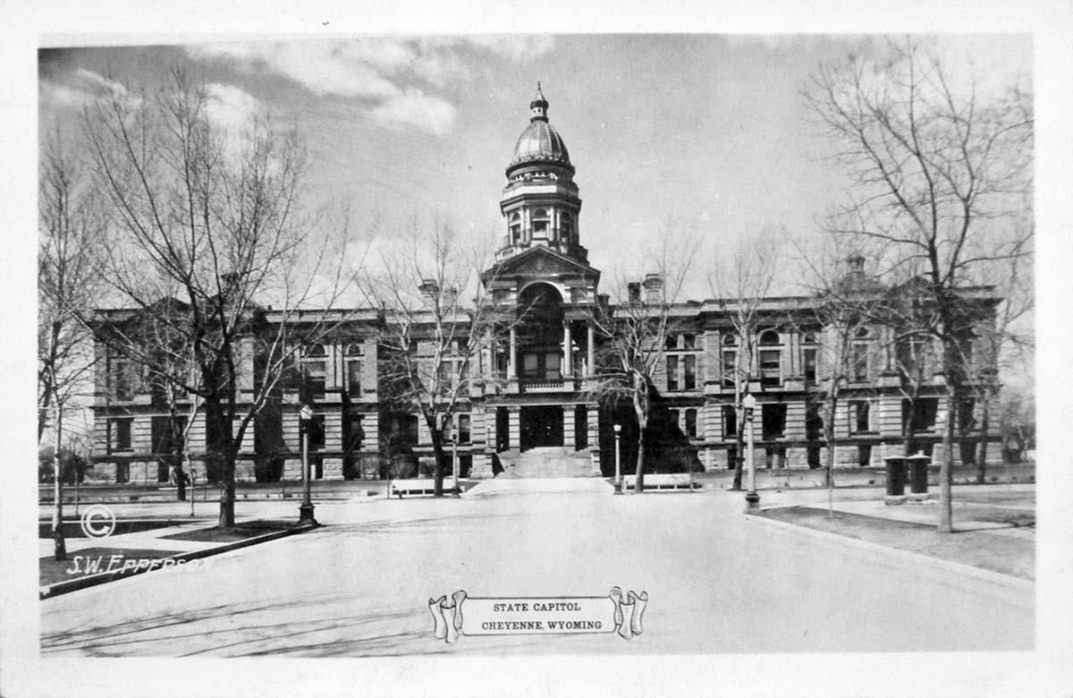 Cheyenne. State Capitol, 1924