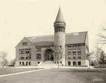 Columbus. Ohio State University, Orton Hall Library, between 1900 and 1910