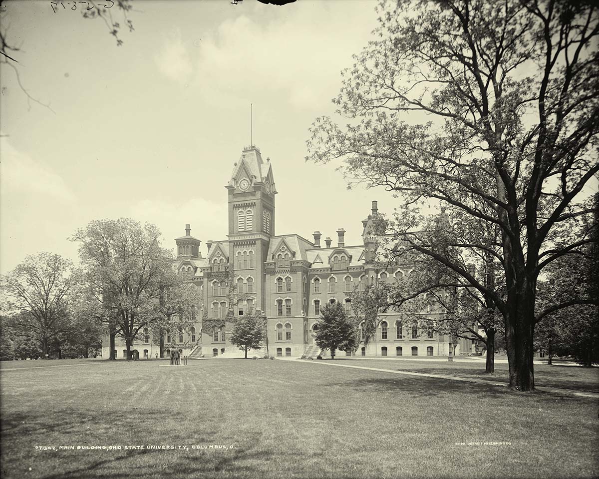 Columbus, Ohio State University, Main building, between 1900 and 1910