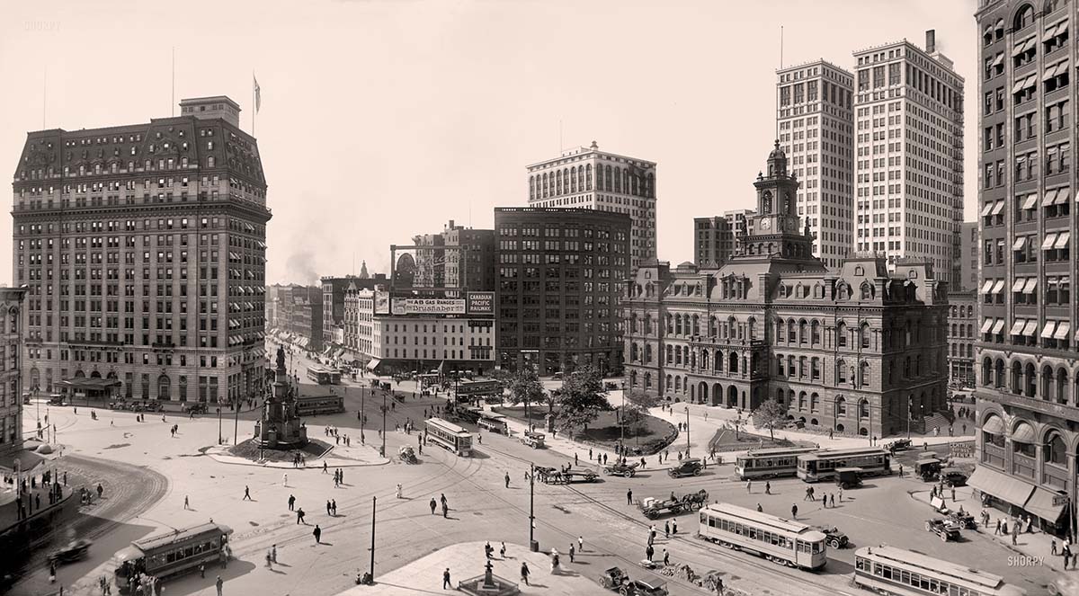 Detroit, Michigan. Hotel Pontchartrain, Soldiers' & Sailors' Monument, Ford Building, Detroit City Hall and Dime Savings Bank, 1915