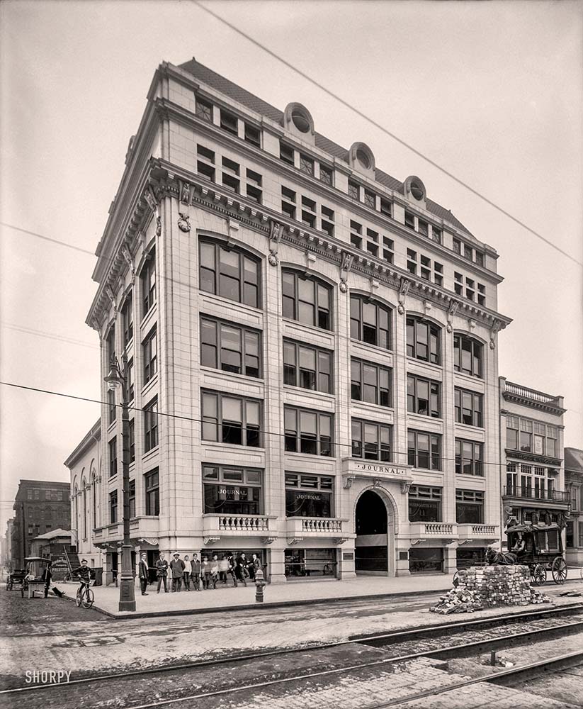 Detroit, Michigan. Journal building at Fort and Wayne, 1905