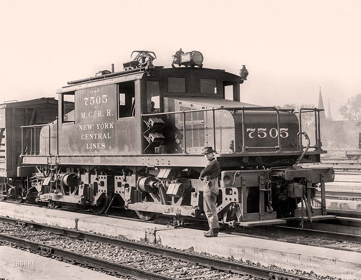 Detroit, Michigan. Michigan Central Railroad - Electric engine, Detroit River tunnel, circa 1910