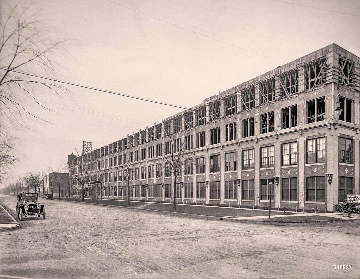 Detroit, Michigan. Packard auto plant, circa 1911