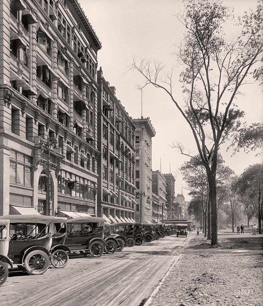 Detroit, Michigan. Washington Boulevard, 1916