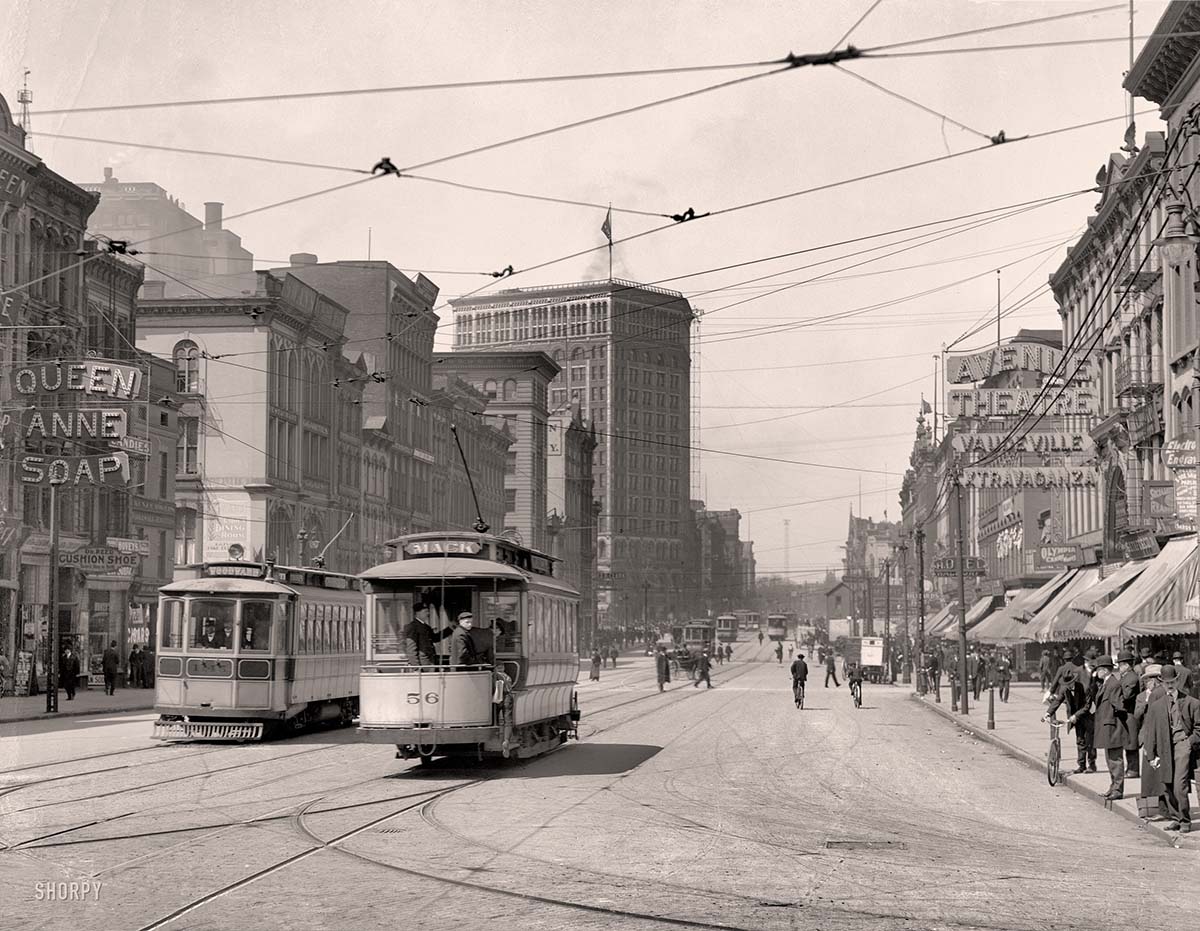 Detroit, Michigan. Woodward Avenue looking north, circa 1905