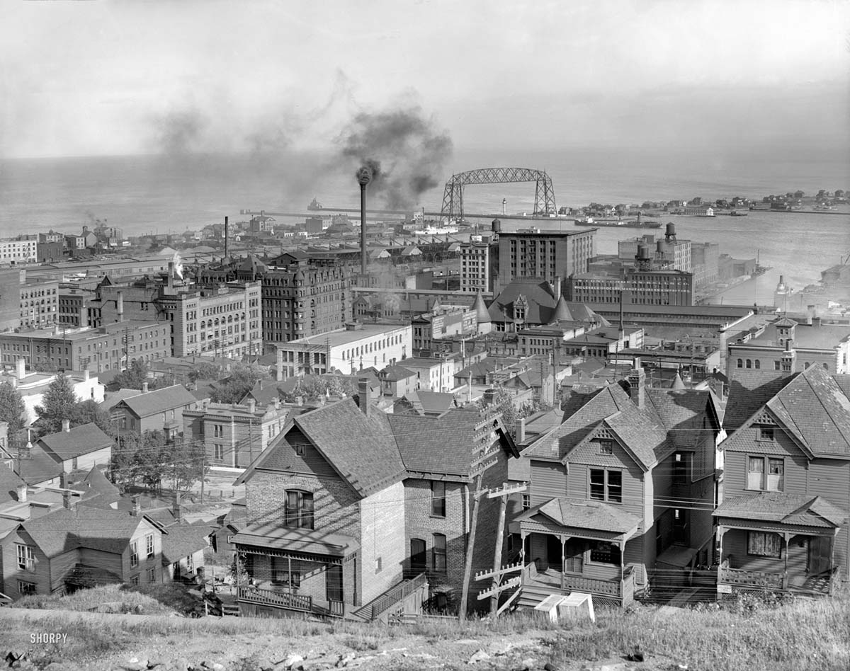 Duluth. Panorama of city from the Incline Railway, 1910s