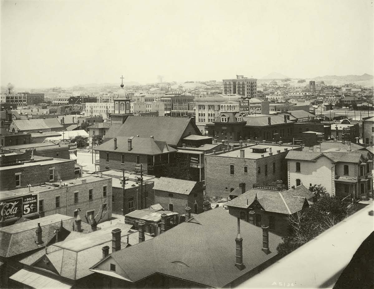 El Paso, Texas. View to town, theater in the background, 1910s
