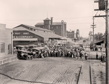 Fresno. Auto tourists in Fruit Packing District, circa 1915