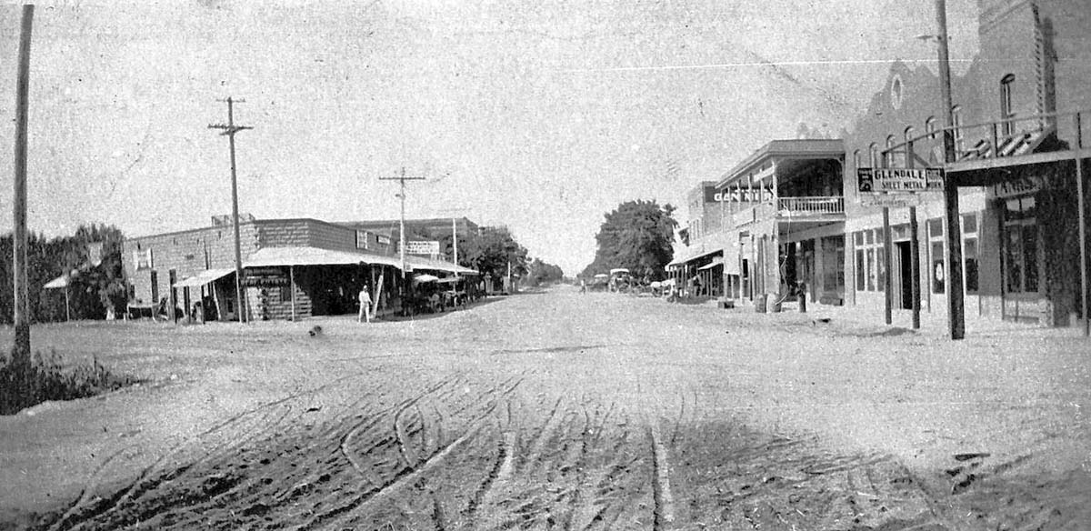 Glendale. The main entrance to city, 1915