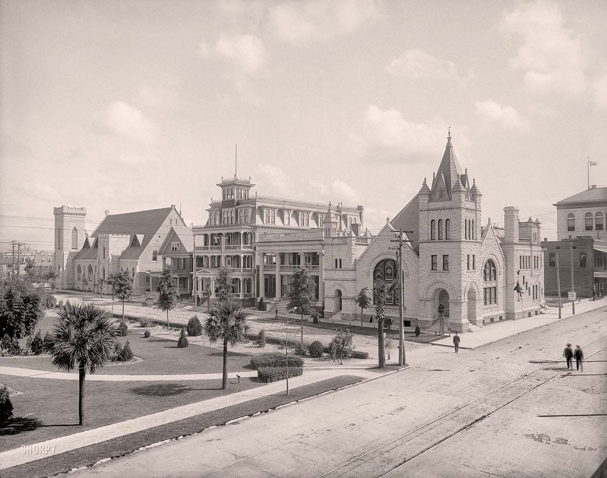 Jacksonville, Florida. Hemming Park and Monroe Street, 1904
