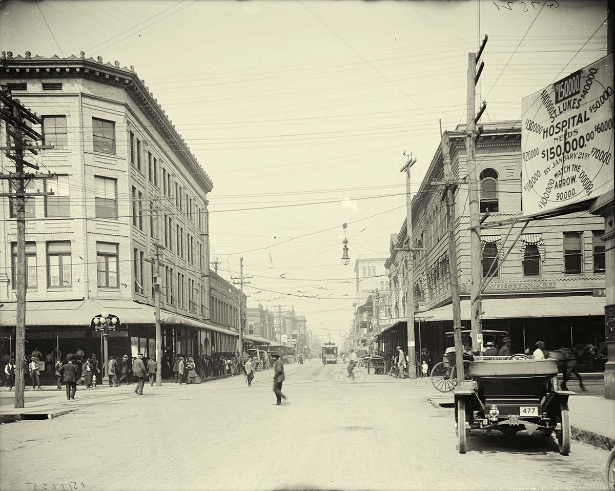 Jacksonville, Florida. Main Street, north from Bay Street, between 1900 and 1915
