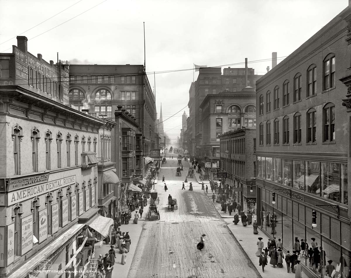 Kansas City. Petticoat Lane and Denture Alley, circa 1906