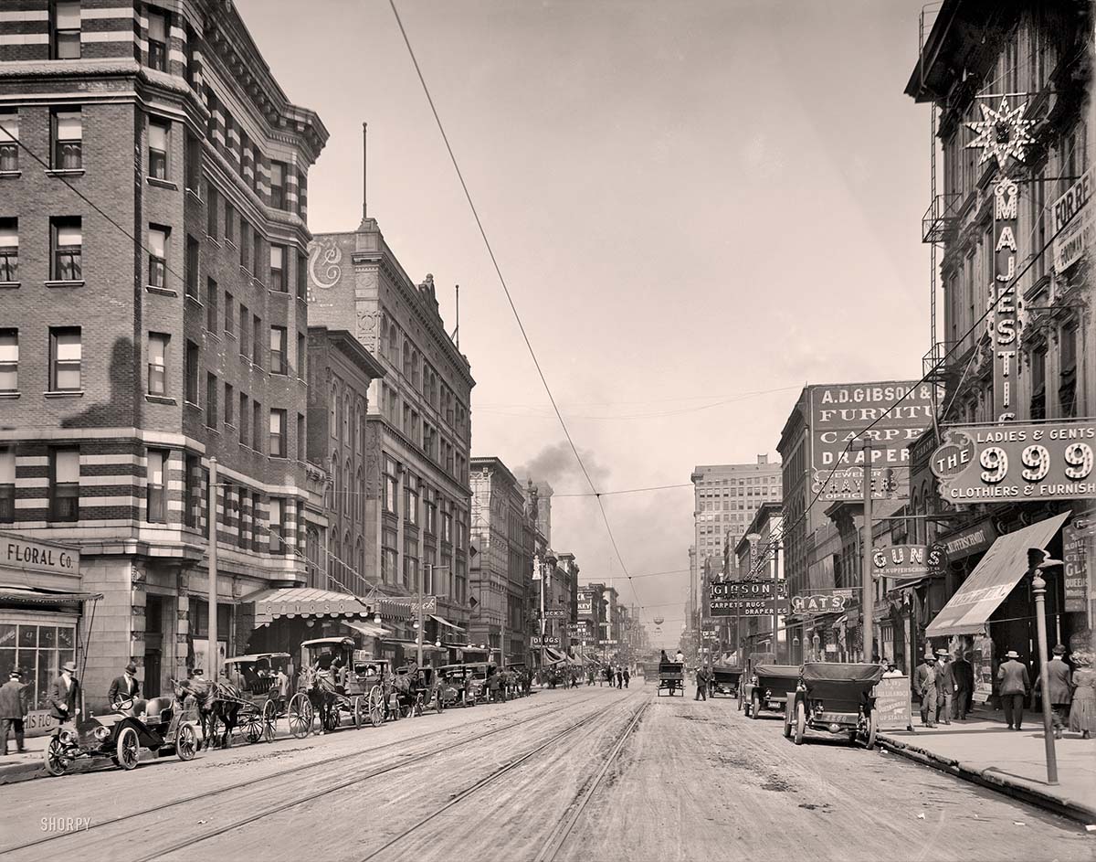 Memphis, Tennessee. Main Street, north from Gayoso Avenue, circa 1910