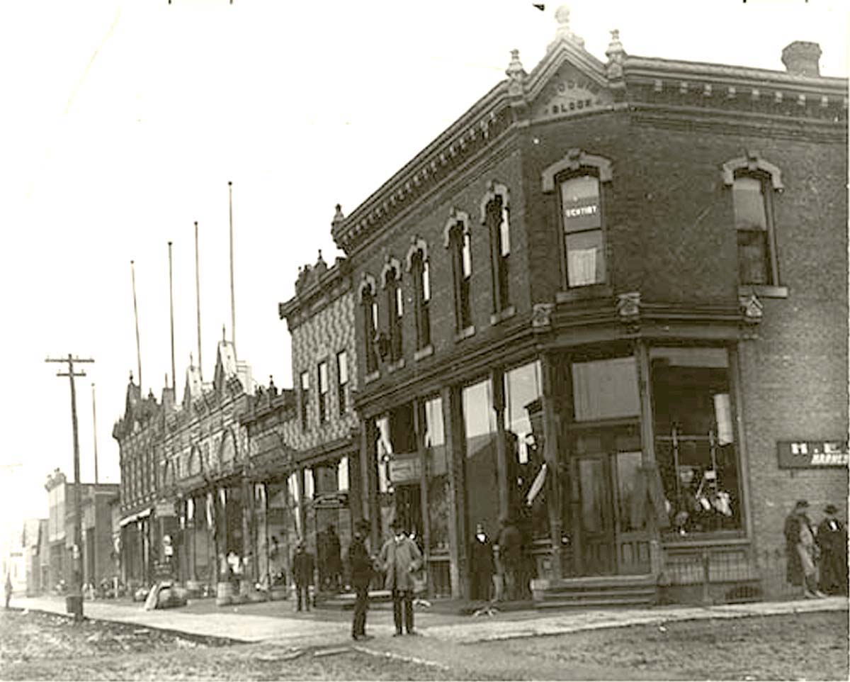 Minonk. Corner of Streets, circa 1900