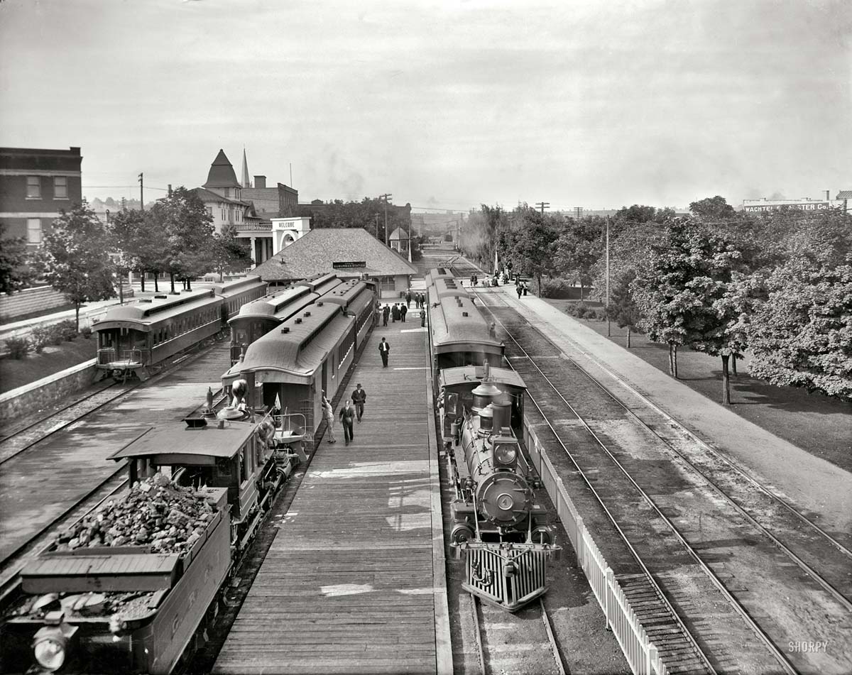 Petoskey. Suburban station, circa 1908