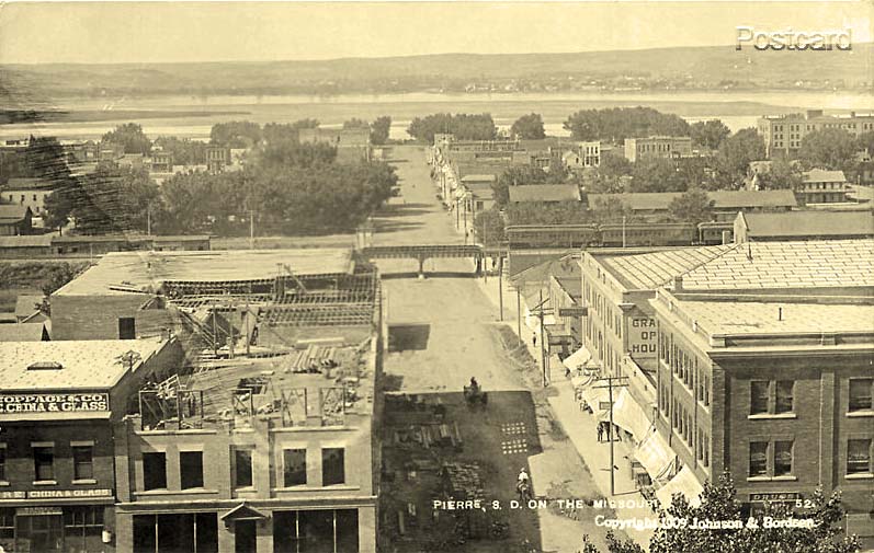 Pierre. View on Town and Missouri River