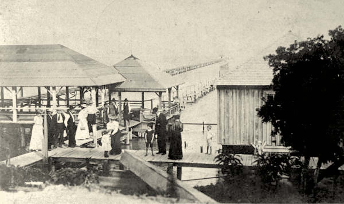Safety Harbor. Bathhouse and pier