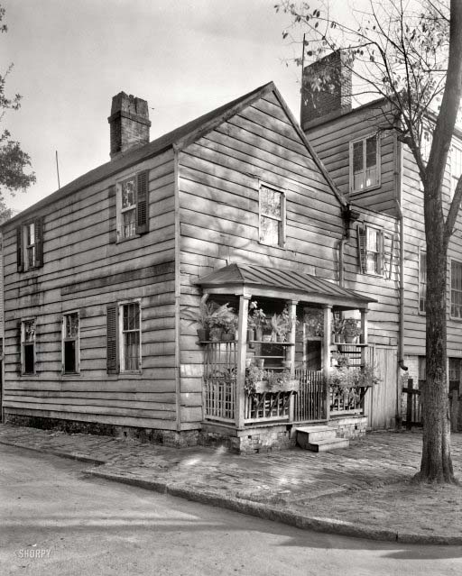 Savannah. Davenport tenement, small dwelling, 1940s