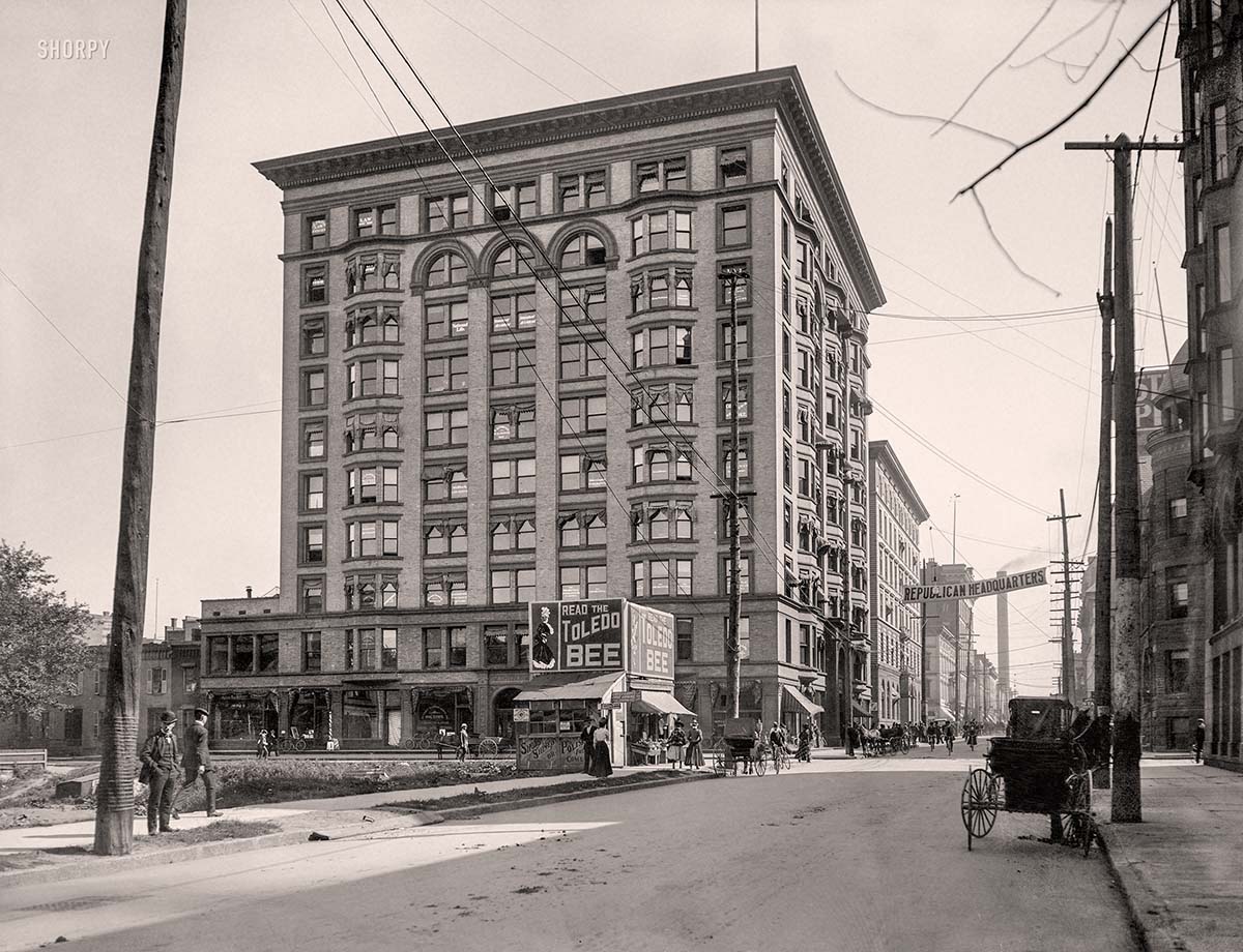 Toledo, Ohio. Madison Avenue and Huron Street, Spitzer Building, circa 1900