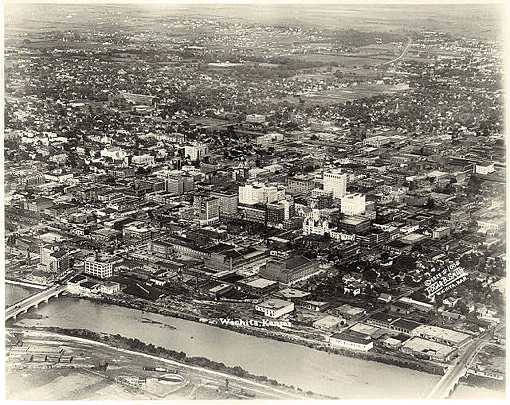 Wichita. Aerial panorama of the city, 1926