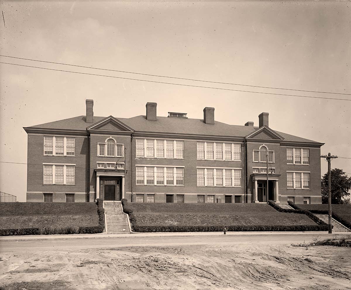 Alexandria, Virginia. Keefer, High School, 1917