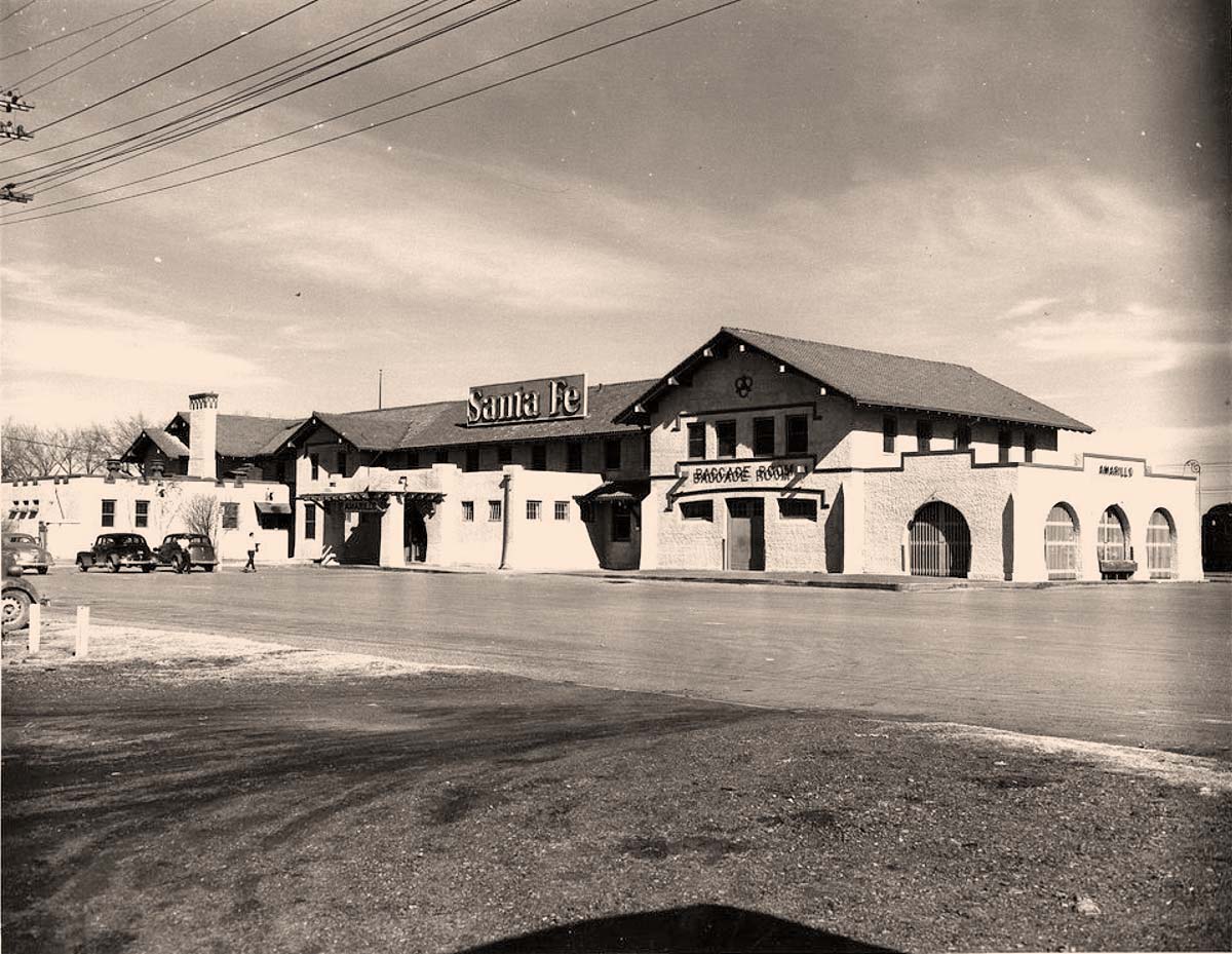 Amarillo. Atchison, Topeka and Santa Fe Railway Company depot, 1940