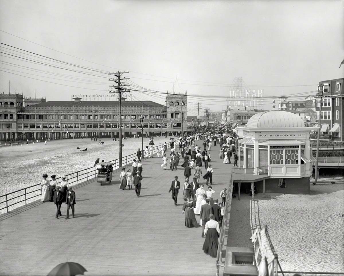Atlantic City. On the Boardwalk, circa 1908