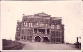 Bismarck. North Dakota State Capitol, 1927