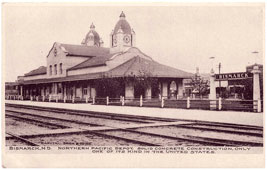Bismarck. Train Station, Northern Pacific Railroad Depot, 1906