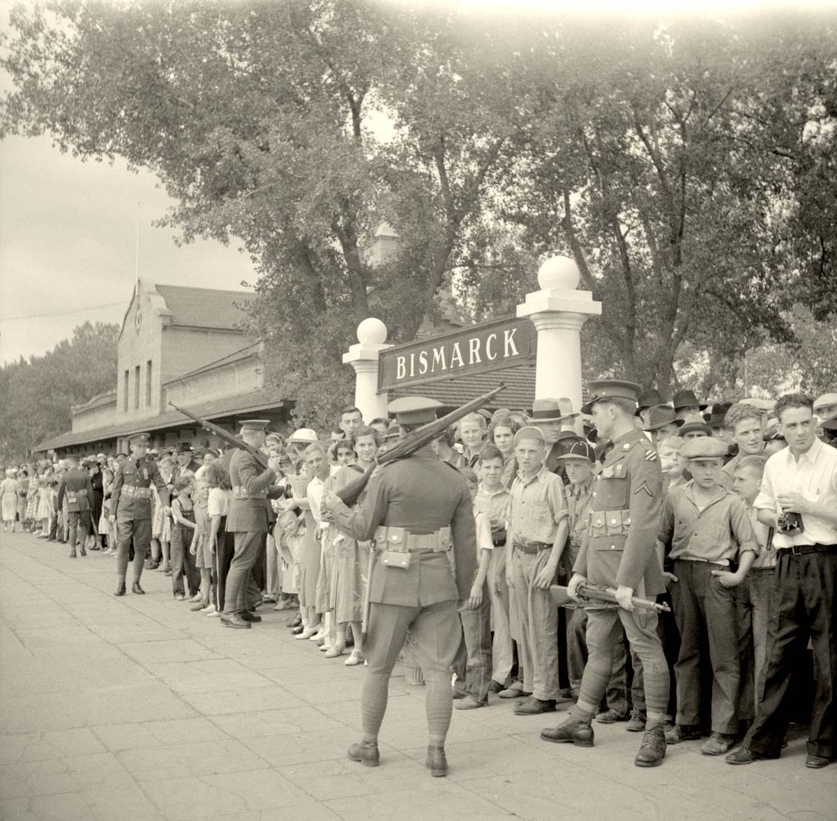 Train Station, Crowds greet President Roosevelt at Bismarck, 1936