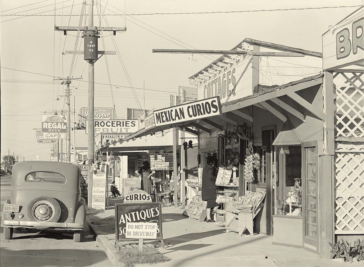 Corpus Christi. Street in North Beach, 1939