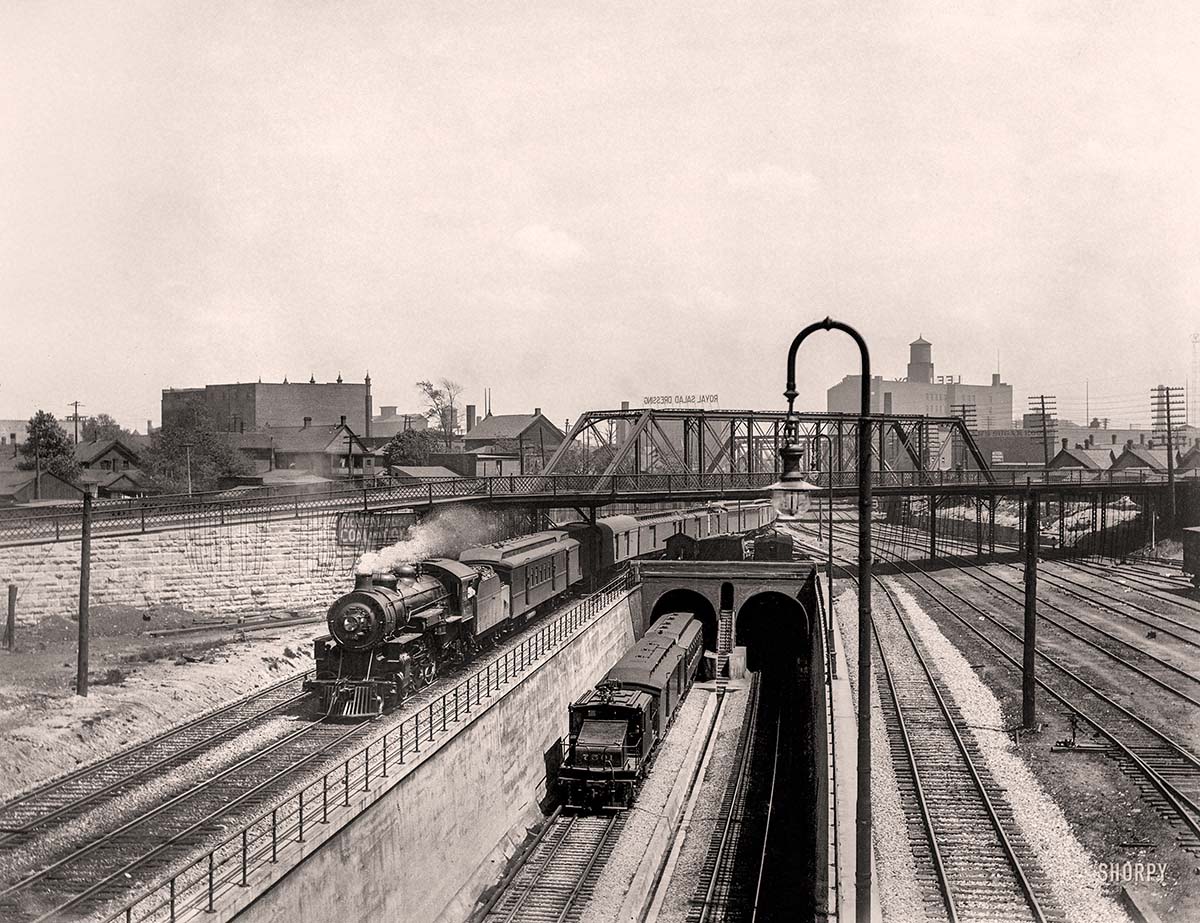 Detroit, Michigan. Approach to the Detroit River tunnel, circa 1910