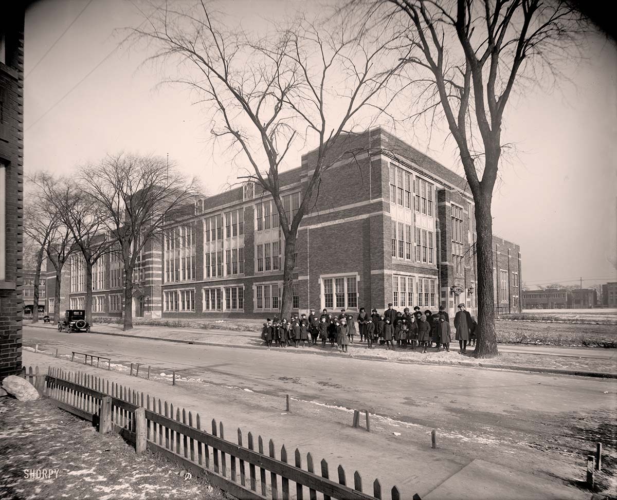 Detroit, Michigan. Balch School students, 1922