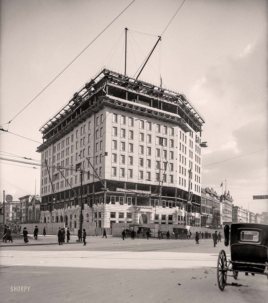 Detroit, Michigan. Cadillac Square, Hotel Pontchartrain under construction, 1907