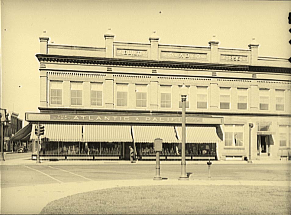 Dover. Main street building, 1938
