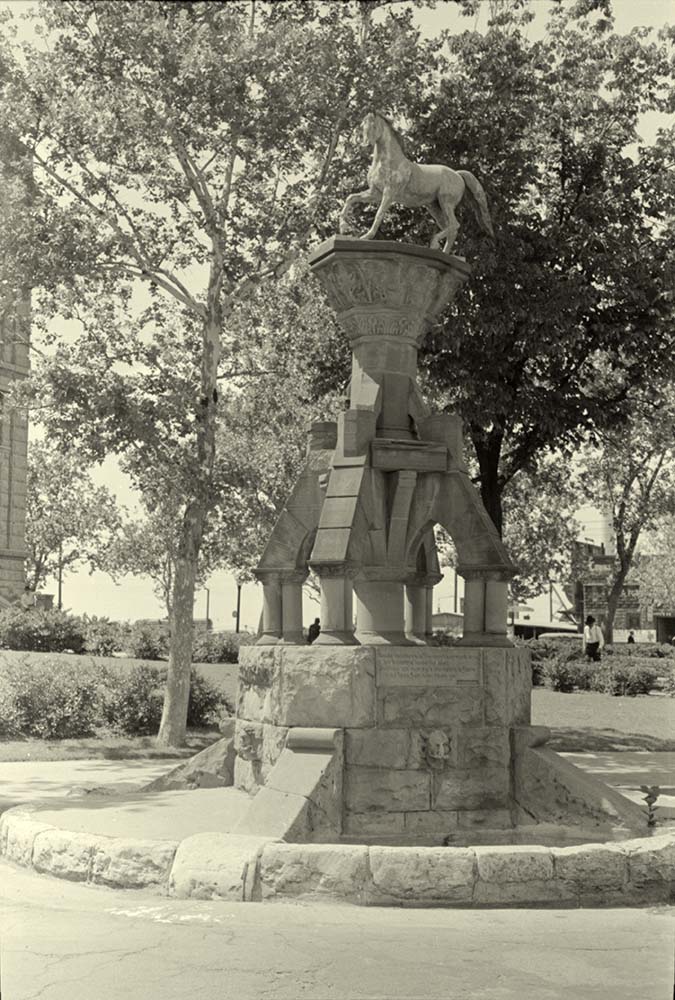 Fort Worth, Texas. Old horse watering trough, May 1939