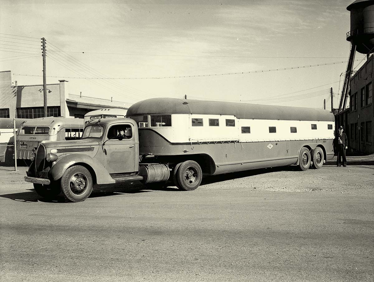 Fort Worth, Texas. Transit Company bus, 1942