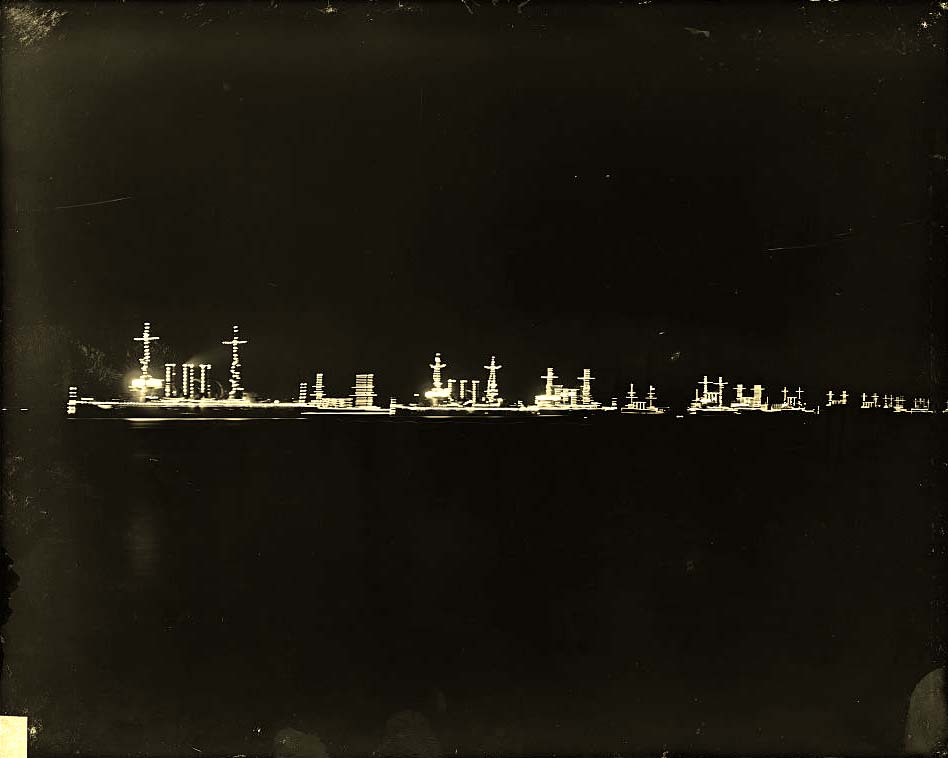 Hampton. Electric illumination of fleet, Hampton Roads, 1907