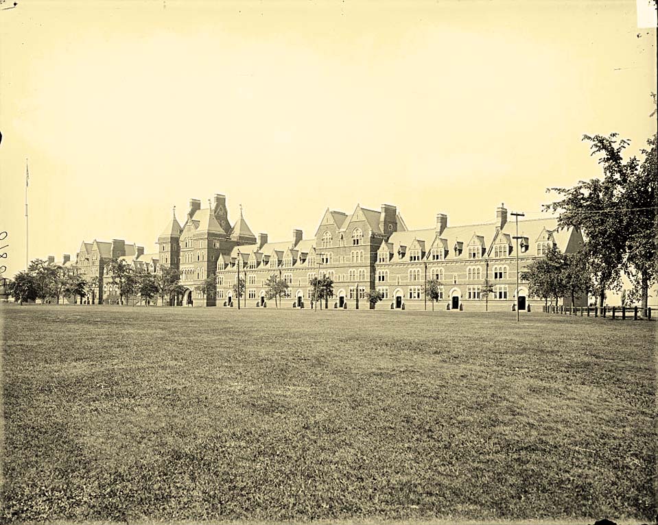 Hartford. Trinity College, 1905
