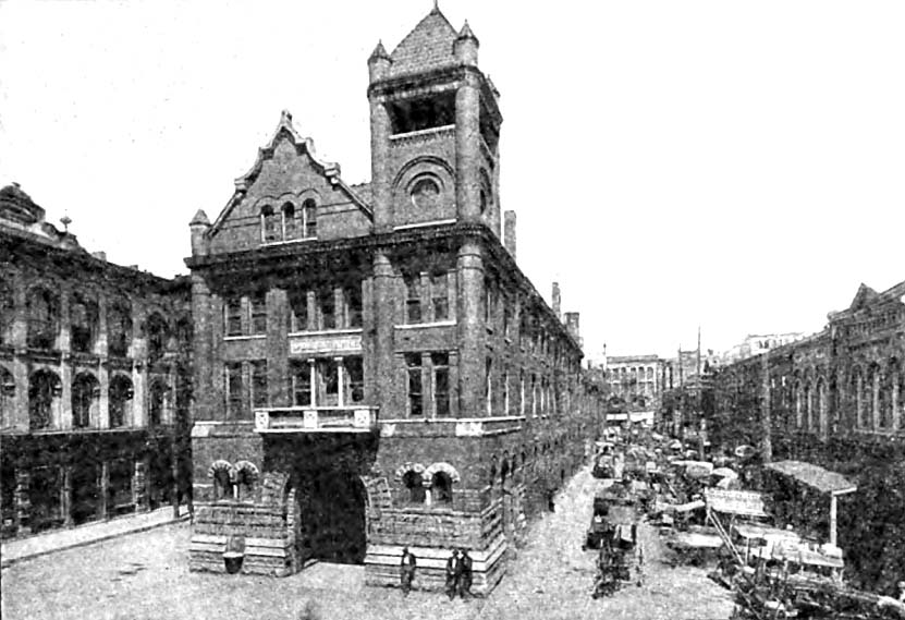 Knoxville. The Market House on Market Square, 1919