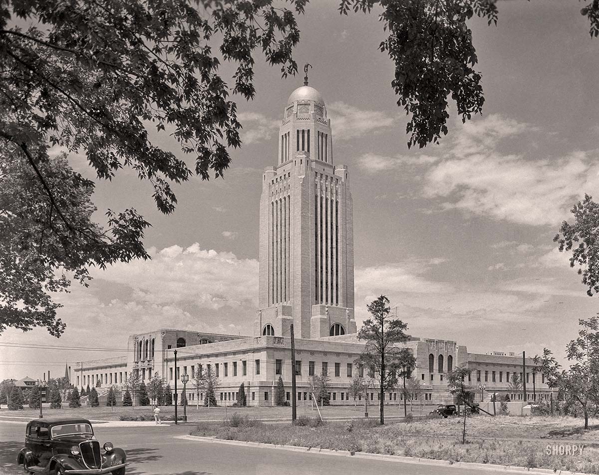 Lincoln, Nebraska. Nebraska State Capitol, General view from southeast, 1934